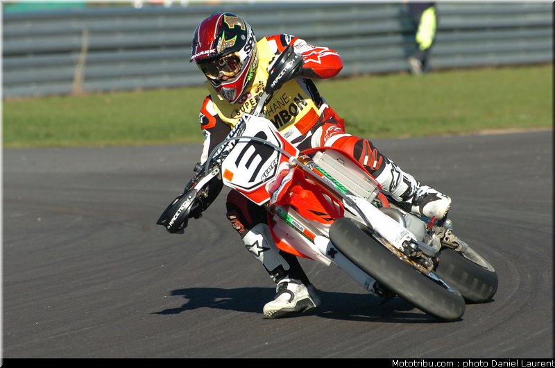 superbiker_chambons_8_mettet_2010