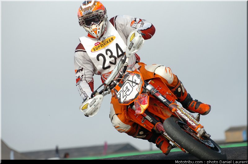 superbiker_vanmeerhaeghe_1_mettet_2010