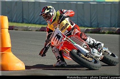 superbiker_chambons_5_mettet_2010.JPG