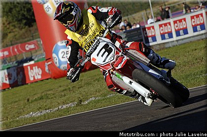 superbiker_chambons_01_mettet_2010.jpg