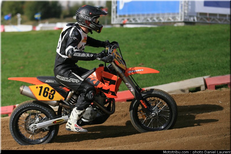 001_superbiker_mettet_2011