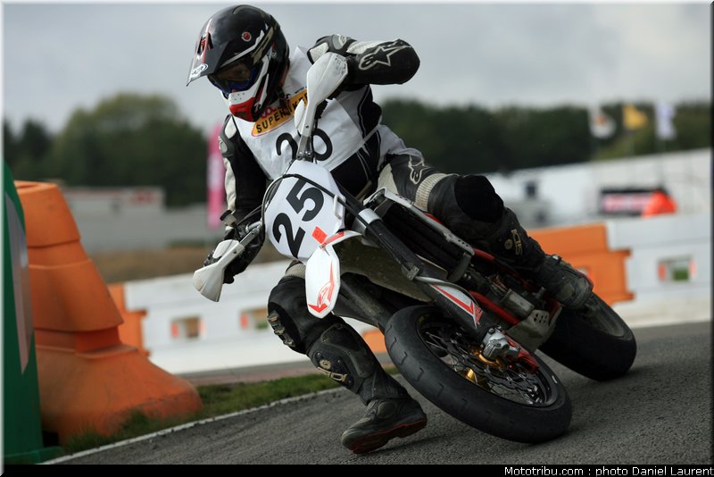 van_humbeeck_001_superbiker_mettet_2011