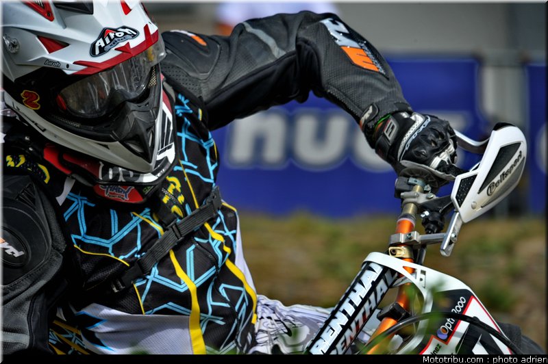 supermotard_016_alp_huez_2011