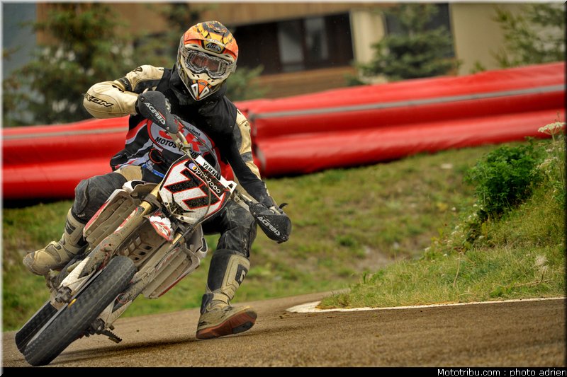 supermotard_guenzi_001_alp_huez_2011