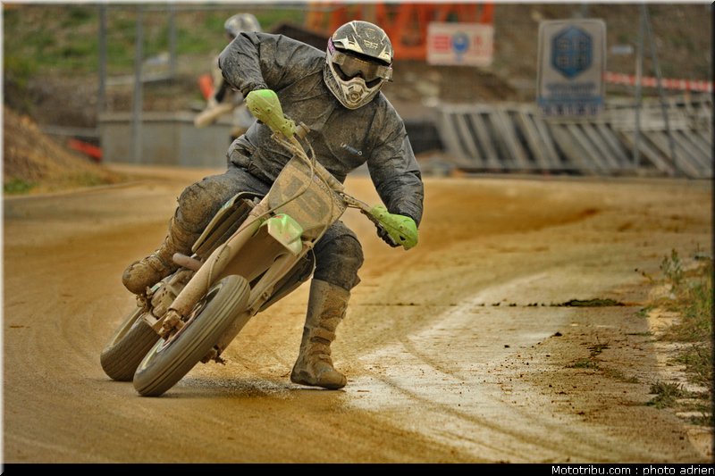 supermotard_petard_004_alp_huez_2011