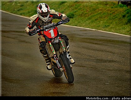 supermotard_bidart_008_alp_huez_2011.JPG