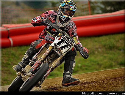 supermotard_garcia_001_alp_huez_2011.JPG