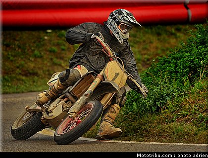 supermotard_girard_004_alp_huez_2011.JPG