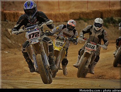 supermotard_gras_e_003_alp_huez_2011.JPG