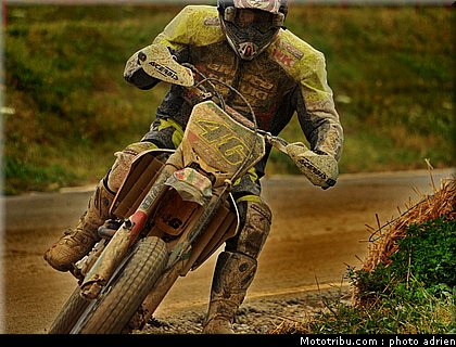 supermotard_gras_p_002_alp_huez_2011.JPG