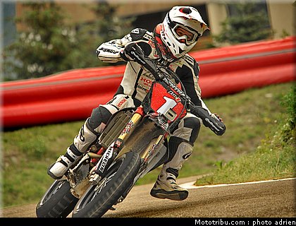 supermotard_guerin_001_alp_huez_2011.JPG