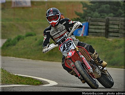 supermotard_guiffray_001_alp_huez_2011.JPG