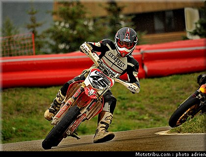 supermotard_guiffray_002_alp_huez_2011.JPG