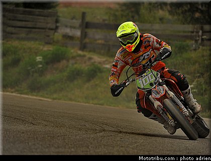 supermotard_pasco_e_003_alp_huez_2011.JPG