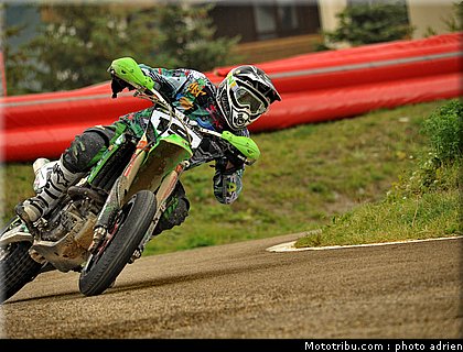 supermotard_petard_002_alp_huez_2011.JPG