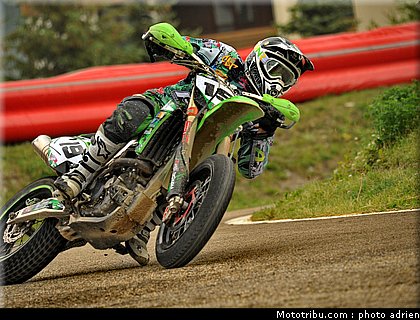 supermotard_petard_003_alp_huez_2011.JPG