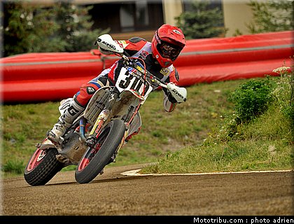 supermotard_winstanley_001_alp_huez_2011.JPG