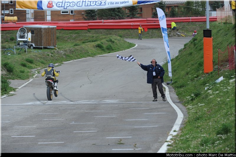 supermotard_018_alp_huez_2011