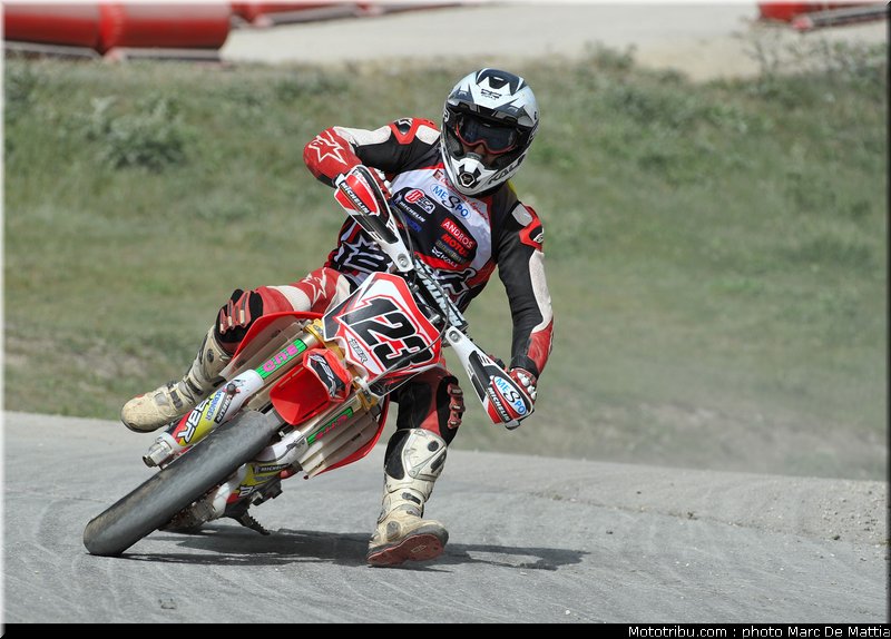supermotard_baffeleuf_002_alp_huez_2011