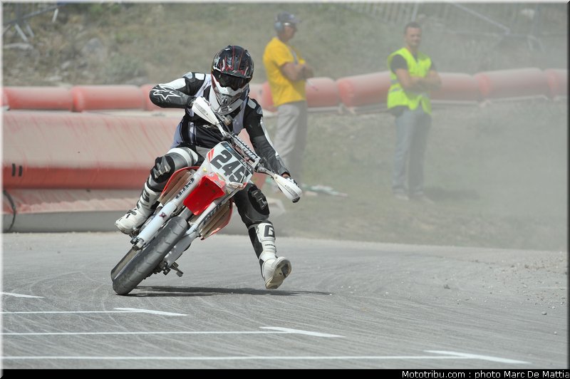 supermotard_garcia_s_001_alp_huez_2011