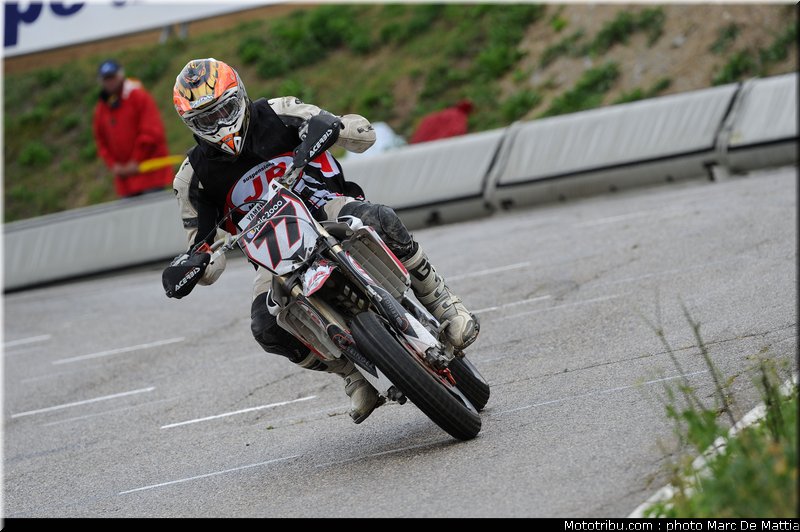 supermotard_guenzi_001_alp_huez_2011