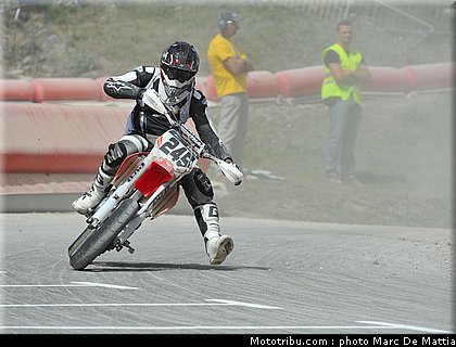 supermotard_garcia_s_001_alp_huez_2011.JPG