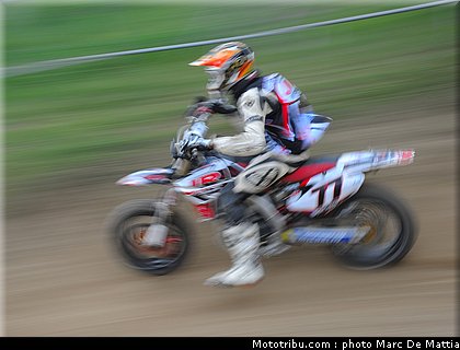 supermotard_guenzi_005_alp_huez_2011.JPG