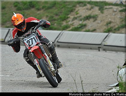 supermotard_kuc_001_alp_huez_2011.JPG