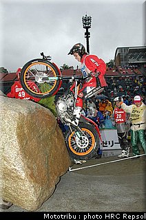004_sanz_japon2008_2.jpg