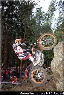 007_fujinami_rep_tcheque2008.JPG