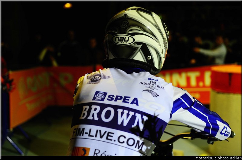 0074_brown_001_eliminatoires