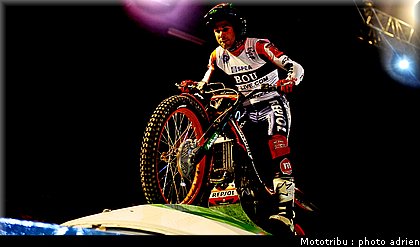 0209_bou_021_finale.jpg