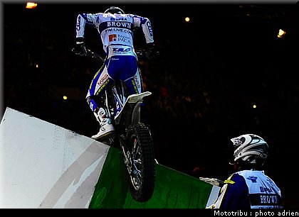 0235_brown_011_finale.jpg