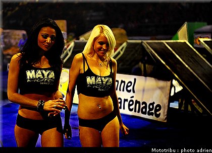 0305_pompom_010.jpg