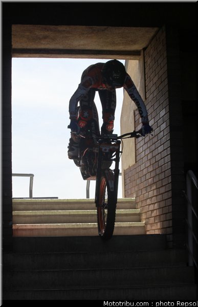 trial_toni_bou_camp_nou_barcelone_2011_014