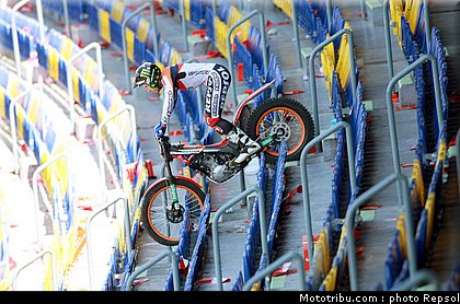 trial_toni_bou_camp_nou_barcelone_2011_003.jpg