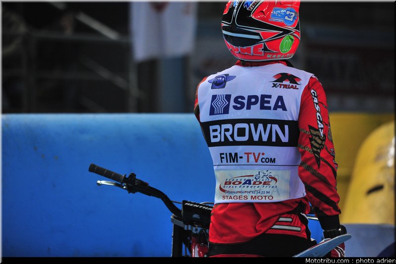 trial_indoor_marseille_2011_brown_15