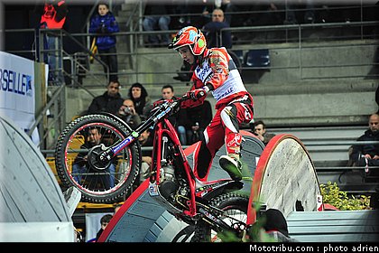 trial_indoor_marseille_2011_brown_01.JPG