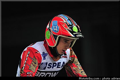 trial_indoor_marseille_2011_brown_07.JPG