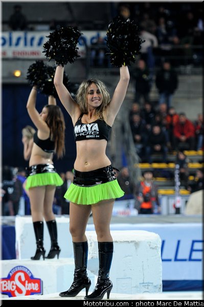trial_indoor_marseille_2011_girl_07