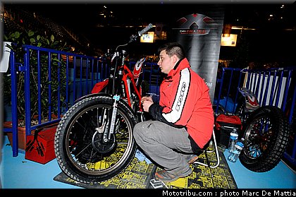 trial_indoor_marseille_2011_006.jpg