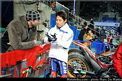 trial_indoor_marseille_2011_fujinami_09.jpg
