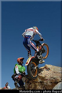 fujinami_2_trial_2012_espagne_pennaroya_.jpg