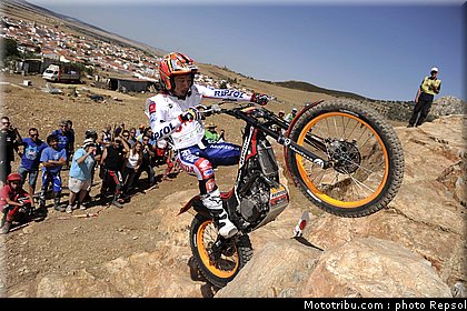 fujinami_3_trial_2012_espagne_pennaroya_.jpg