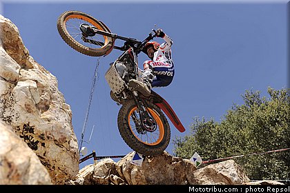 fujinami_4_trial_2012_espagne_pennaroya_.jpg