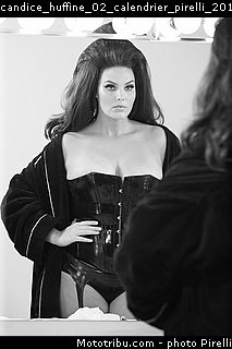 candice_huffine_02_calendrier_pirelli_2015.jpg