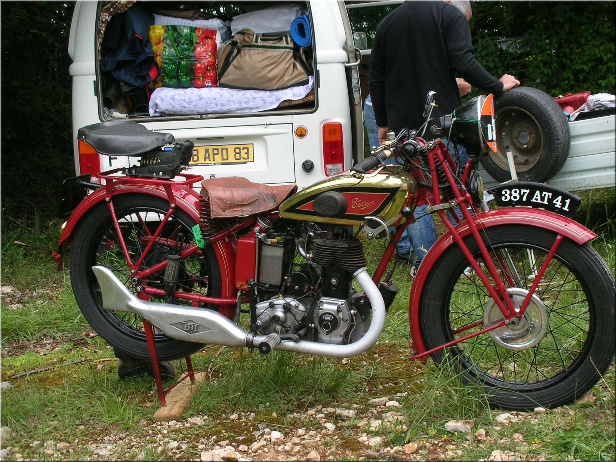 MOTO 