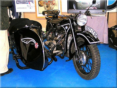 bmw-b-r12-1-1.jpg