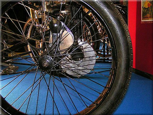 bourse-club-peugeot-a2-aer_hd-a59.jpg