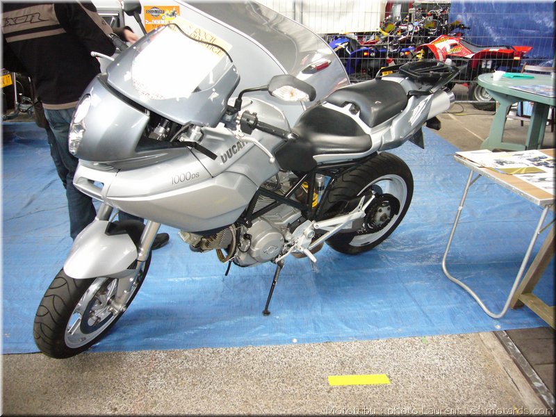 MOTO 
